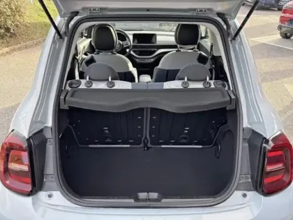 Photo 5 Fiat 500  3+1 e 118ch Icône Plus (Pack Magic Eye)