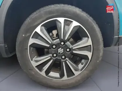 Photo 24 Suzuki Vitara  1.4 Boosterjet Hybrid 129ch Style Sieges chauf GPS Camera