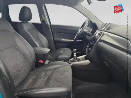 Photo 19 Suzuki Vitara  1.4 Boosterjet Hybrid 129ch Style Sieges chauf GPS Camera