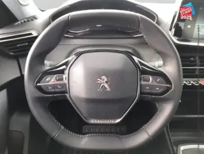 Photo 11 Peugeot 2008  1.2 PureTech 100ch S&S Active