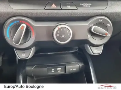 Photo 13 Kia Stonic  1.0 T-GDi 100ch ISG Active Euro6d-T