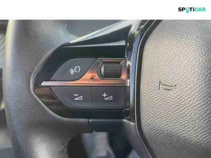 Photo 28 Peugeot 2008  1.2 PureTech 100ch S&S Style