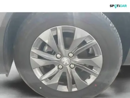 Photo 24 Peugeot 2008  1.2 PureTech 100ch S&S Style