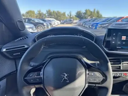 Photo 8 Peugeot 2008  1.2 PureTech 100ch S&S Style