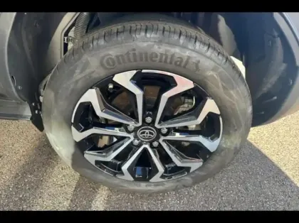 Photo 12 Toyota Yaris  Cross 116h Design Cargo AWD-i MY22