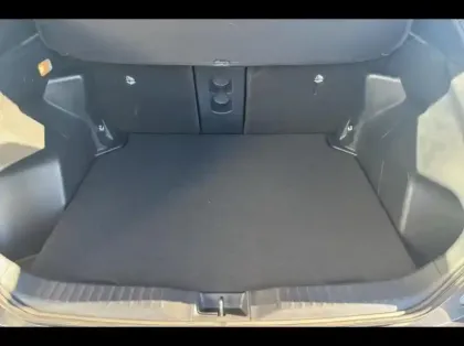 Photo 8 Toyota Yaris  Cross 116h Design Cargo AWD-i MY22