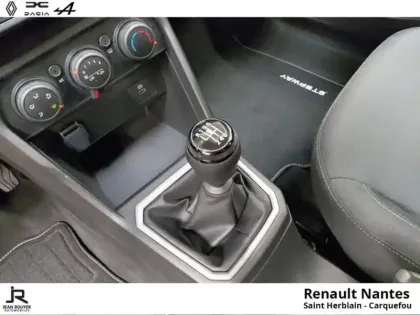 Photo 2 Dacia Sandero  1.0 ECO-G 100ch Stepway Expression -24