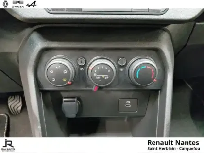 Photo 3 Dacia Sandero  1.0 ECO-G 100ch Stepway Expression -24