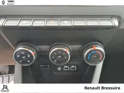 Photo 14 Renault Clio  1.5 Blue dCi 100ch Evolution