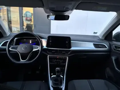 Photo 9 Volkswagen T-roc  1.0 TSI 110ch Life Plus