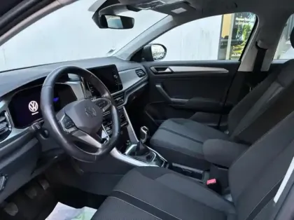 Photo 6 Volkswagen T-roc  1.0 TSI 110ch Life Plus