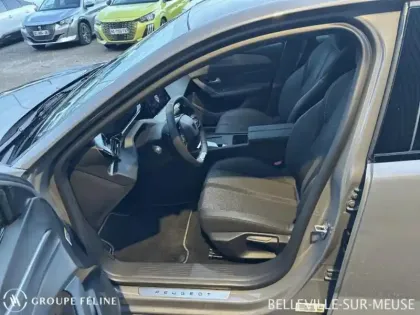 Photo 8 Peugeot 408  Hybrid 145ch GT e-DCS6