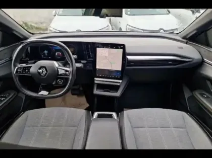 Photo 8 Renault Megane  E-Tech Electric EV60 220ch Techno optimum charge -B