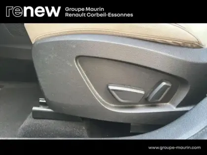 Photo 11 Renault Captur  1.6 E-Tech hybride rechargeable 160ch Initiale Paris -21B