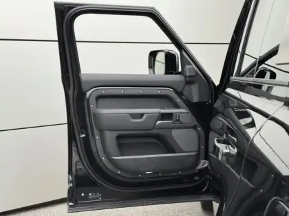 Photo 11 Land rover Defender  110 2.0 P400e X-Dynamic X WORLD CUP