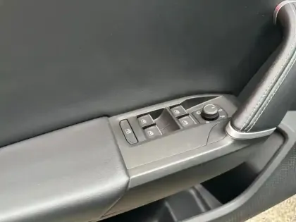 Photo 11 Seat Leon  1.5 eTSI 150ch Xcellence DSG7