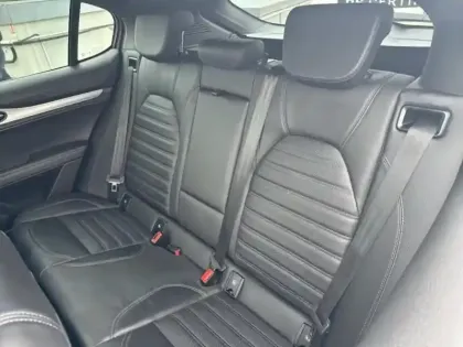 Photo 11 Alfa Romeo Stelvio  2.2 Diesel 160ch Veloce AT8