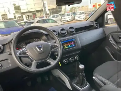 Photo 14 Dacia Duster  1.3 TCe 130ch FAP Prestige 4x2 Camera Attelage