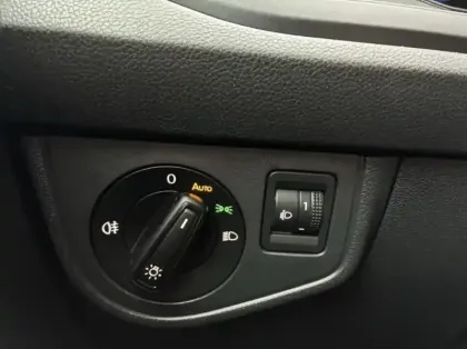 Photo 12 Volkswagen Polo  1.0 MPI 80ch 