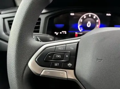 Photo 14 Volkswagen Polo  1.0 MPI 80ch 