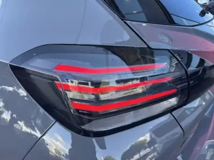 Photo 11 Peugeot 208  1.2 PureTech 100ch S&S Allure