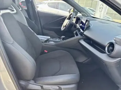 Photo 4 Toyota C-HR  2.0 Hybride Rechargeable 225ch GR Sport MY25