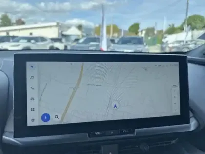 Photo 13 Toyota C-HR  2.0 Hybride Rechargeable 225ch GR Sport MY25