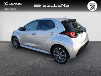 Photo 1 Toyota Yaris  116h Iconic 5p