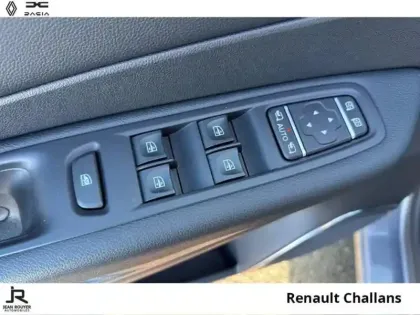 Photo 13 Renault Captur  1.3 TCe 150ch FAP Intens EDC