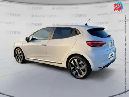 Photo 7 Renault Clio  1.6 E-Tech hybride 145ch Evolution Camera GPS