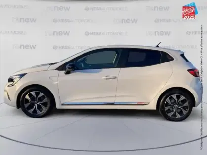 Photo 8 Renault Clio  1.6 E-Tech hybride 145ch Evolution Camera GPS