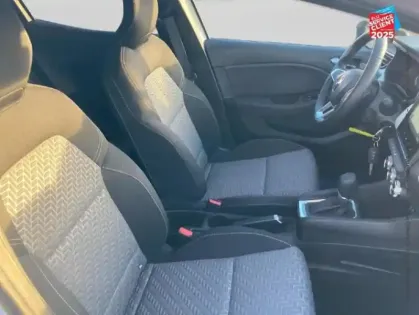 Photo 4 Renault Clio  1.6 E-Tech hybride 145ch Evolution Camera GPS