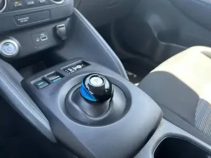 Photo 12 Nissan Leaf  217ch e+ 62kWh Acenta 21