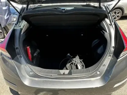 Photo 14 Nissan Leaf  217ch e+ 62kWh Acenta 21