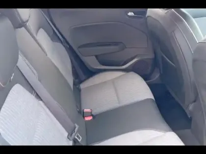 Photo 14 Renault Clio  1.6 E-Tech 145ch full hybrid Techno - 24