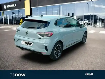 Photo 5 Renault Clio  1.6 E-Tech 145ch full hybrid Techno - 24