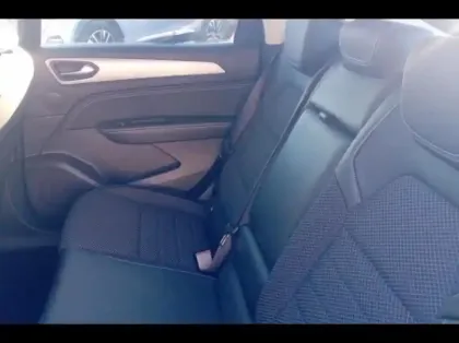 Photo 10 Renault Arkana  1.6 E-Tech 145ch Intens -21B