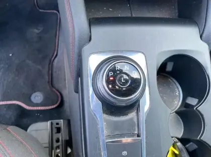 Photo 7 Ford Kuga 2.5 Duratec 190ch FHEV E85 ST-Line BVA