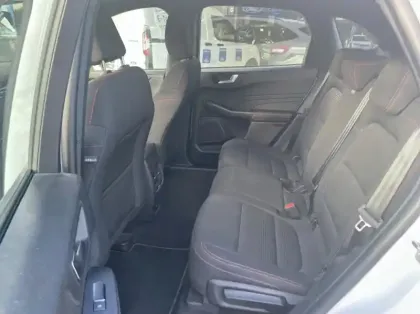 Photo 8 Ford Kuga 2.5 Duratec 190ch FHEV E85 ST-Line BVA