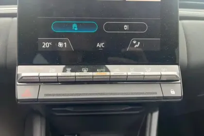 Photo 21 Renault Captur TCe 90 ch Techno