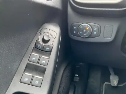 Photo 5 Ford Puma 1.0 Flexifuel 125ch S&S mHEV Titanium X