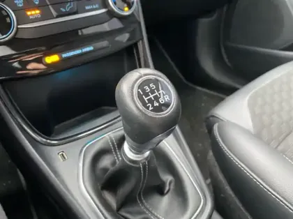 Photo 7 Ford Puma 1.0 Flexifuel 125ch S&S mHEV Titanium X