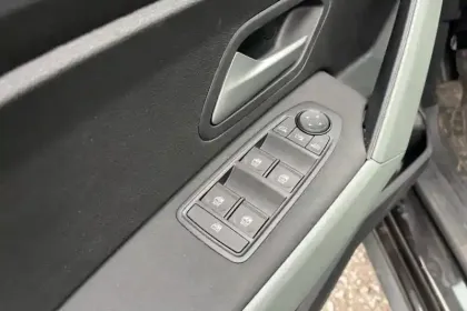 Photo 14 Dacia Duster Hybrid 140 Extreme