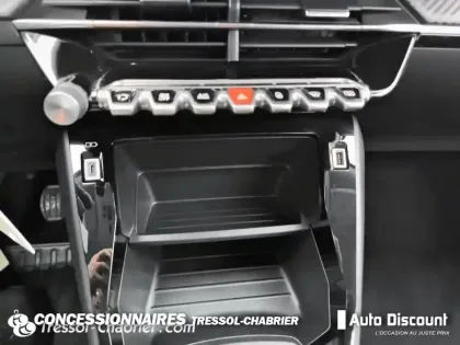 Photo 12 Peugeot 2008  BlueHDi 110 S&S BVM6 Active Pack