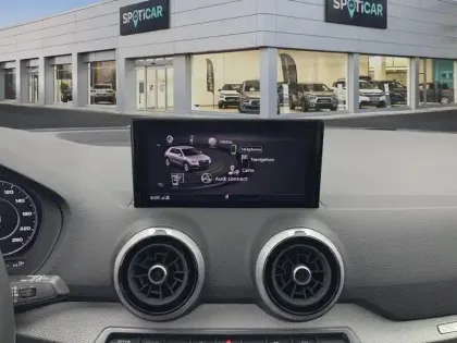 Photo 10 Audi Q2  35 TFSI 150 S tronic 7 Design Luxe