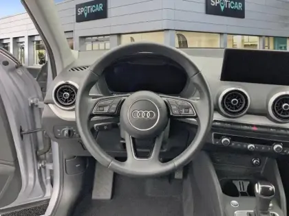 Photo 11 Audi Q2  35 TFSI 150 S tronic 7 Design Luxe