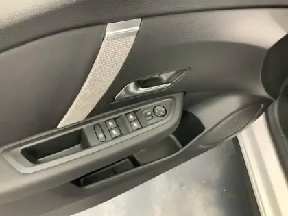 Photo 19 Citroën C4  BlueHDi 130 EAT8 Business