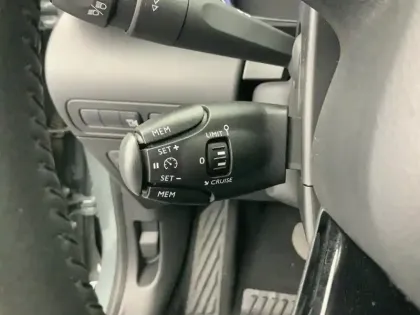 Photo 17 Citroën C3 Aircross  PureTech 130 S&S EAT6 Shine Pack