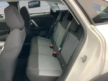 Photo 22 Citroën C4  Blue HDi 130 EAT8 Feel Nav Business R