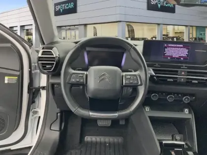 Photo 11 Citroën C4  Blue HDi 130 EAT8 Feel Nav Business R